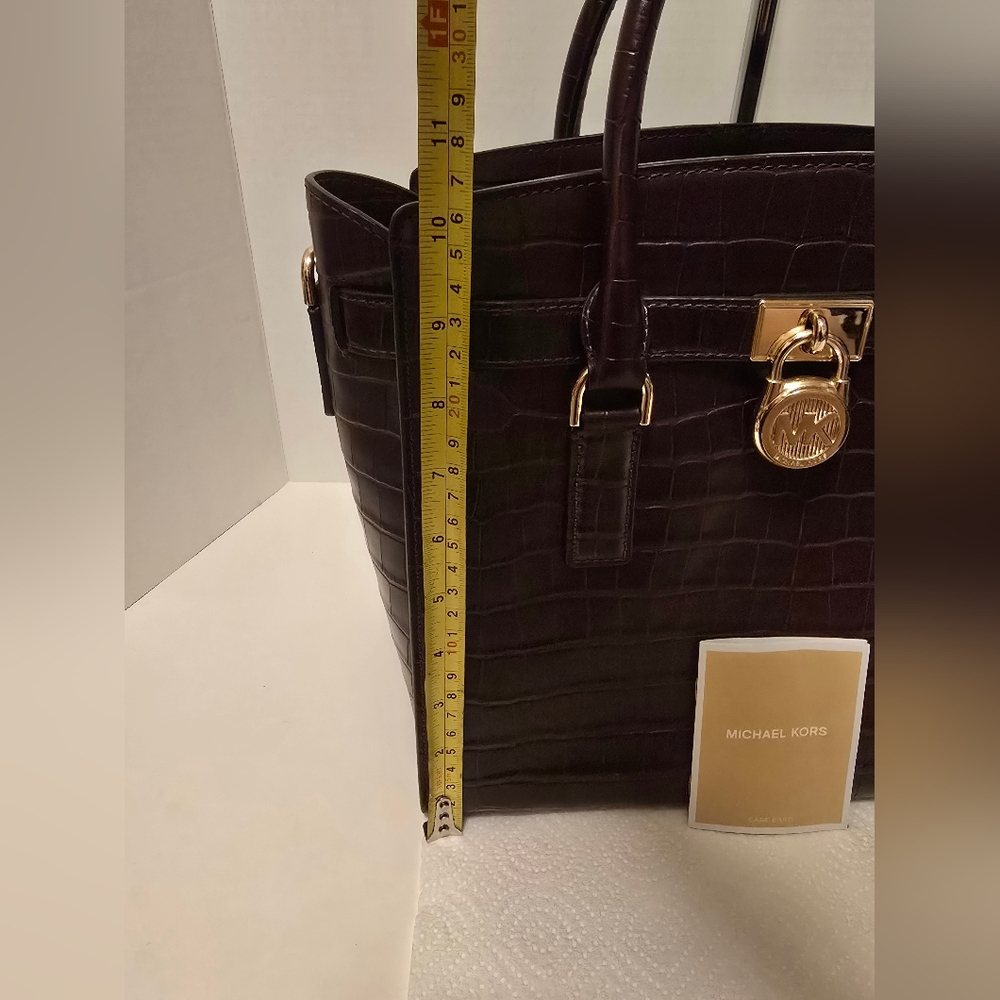 Michael Kors Crocodile Embossed tote - Picture 12 of 15